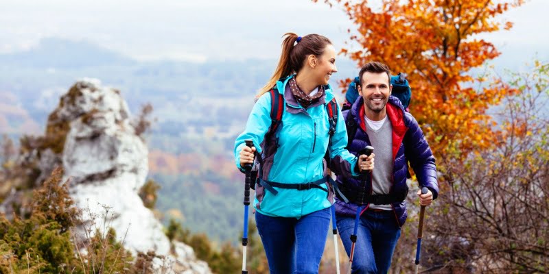 The hiking jacket: it has all the qualities required for skiing