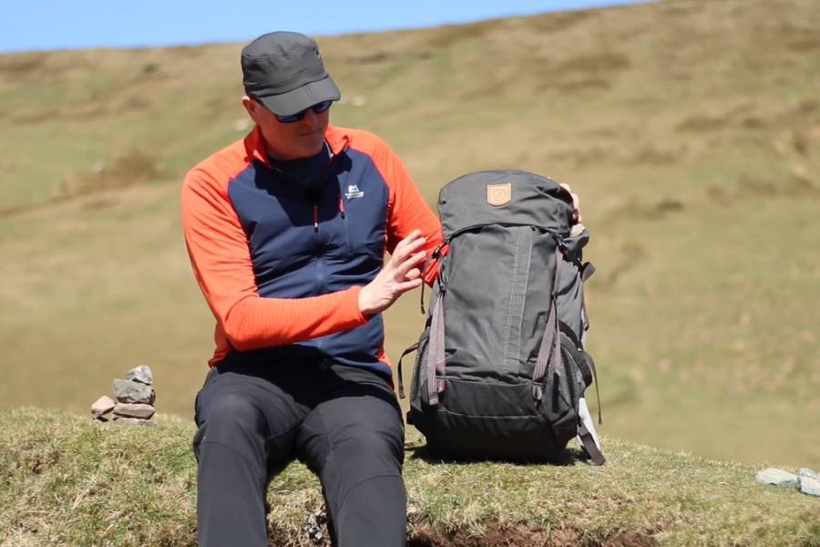 Fjallraven Kaipak 28 Backpack (Reviewed & Tested)