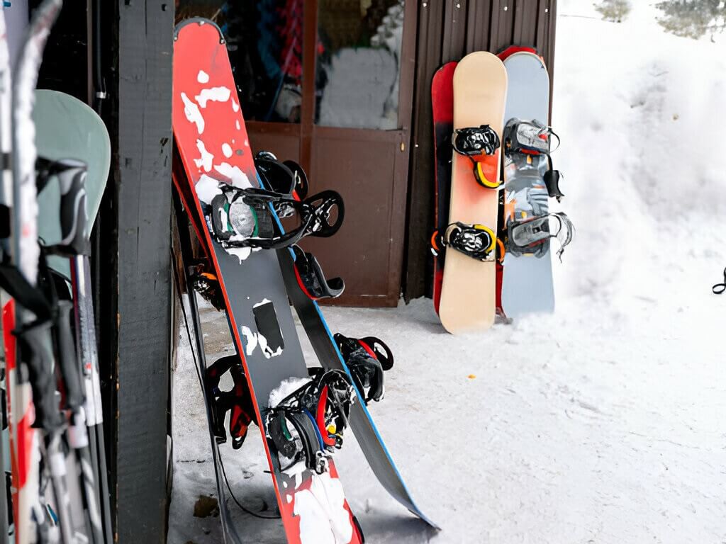 Beginner Snowboarding Gear Package Deals for This Year