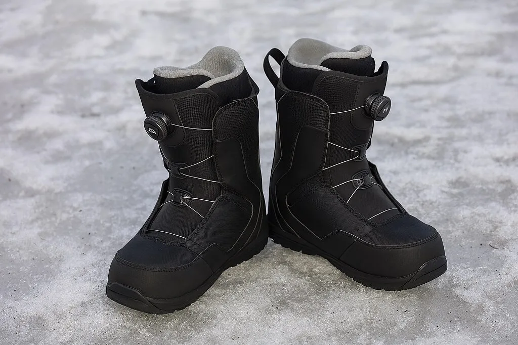 Best Snowboard Boots for Wide Feet Review